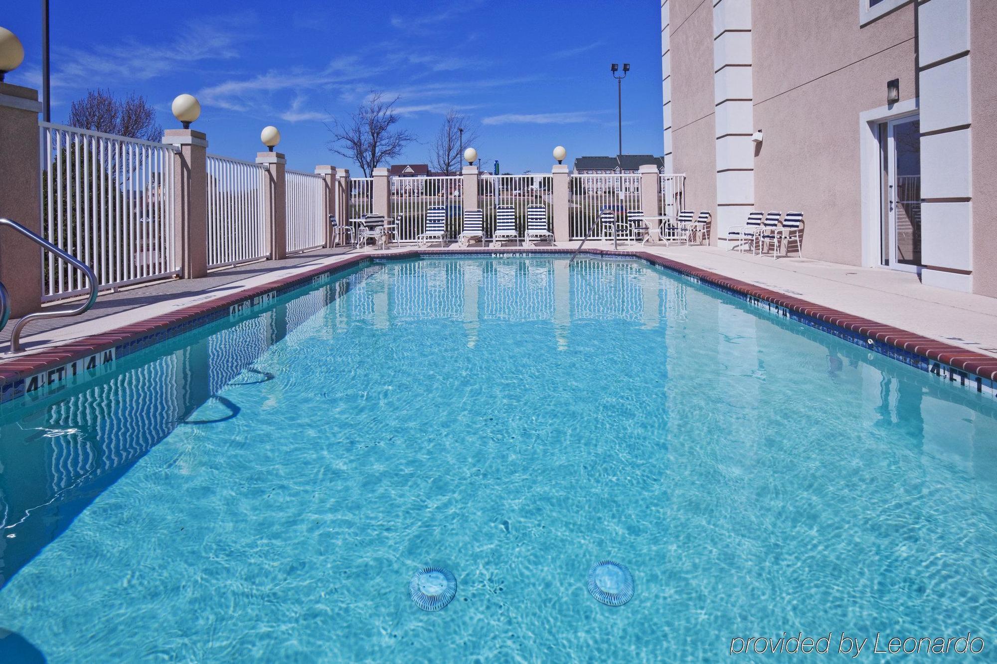 Holiday Inn Express Hotel & Suites Dallas Lewisville By Ihg Dış mekan fotoğraf