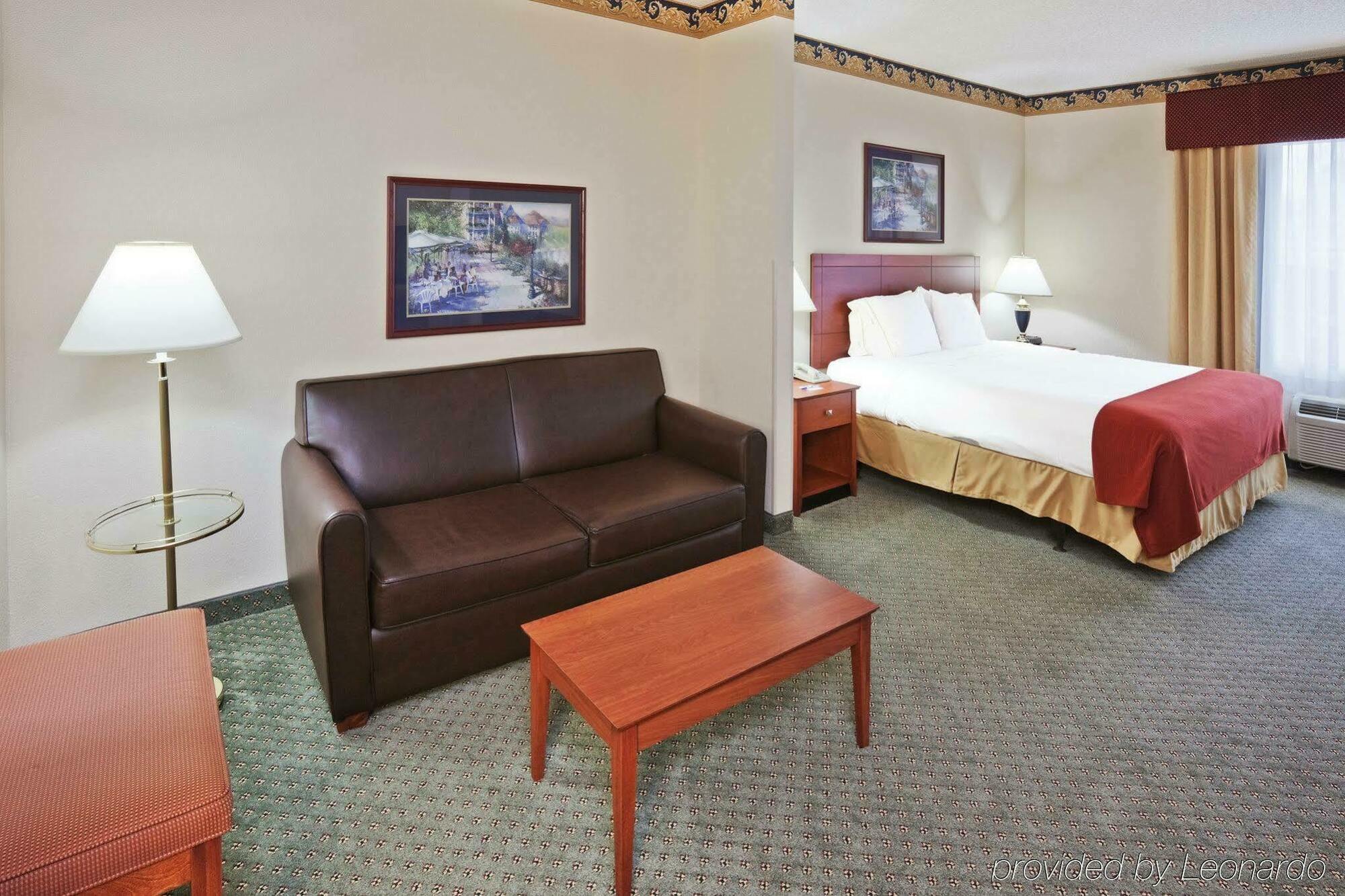 Holiday Inn Express Hotel & Suites Dallas Lewisville, An Ihg Hotel Dış mekan fotoğraf